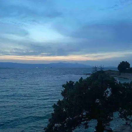 بيت للعطل Cesme Dalyan'da Ayayorgiye 5 Dk Uzaklikta *